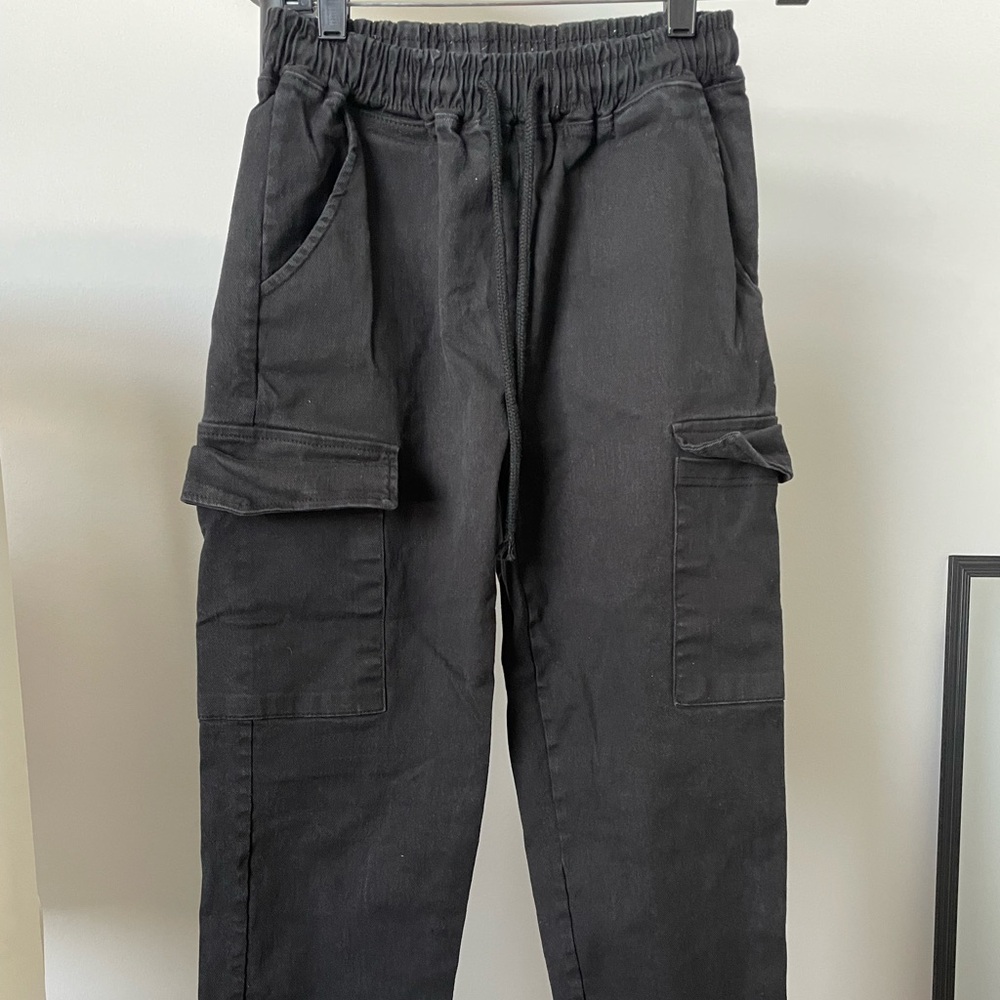 Oak and Fort cargo black pants size small